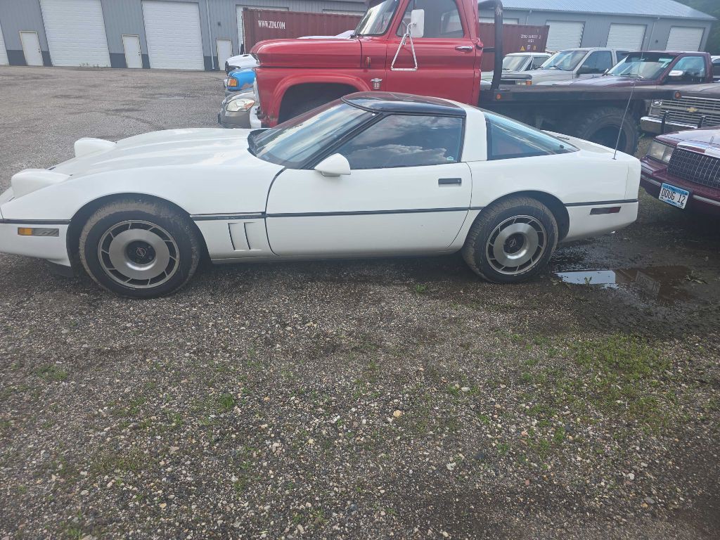 1985 Chevrolet Corvette Image 2