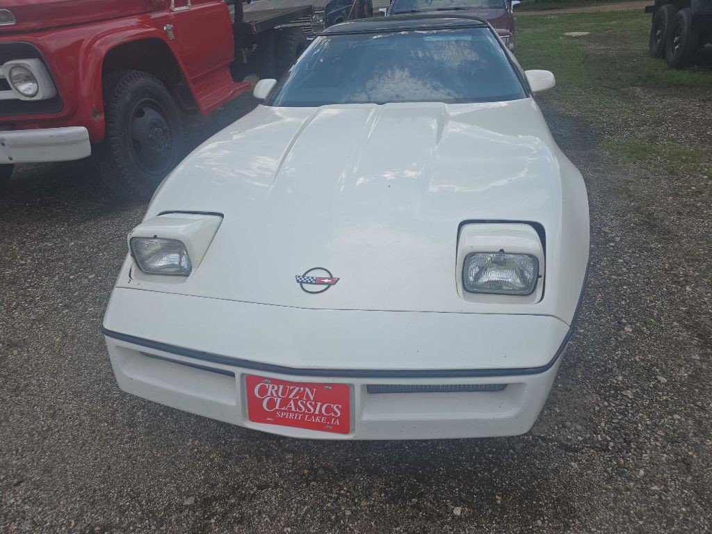 1985 Chevrolet Corvette Image 4