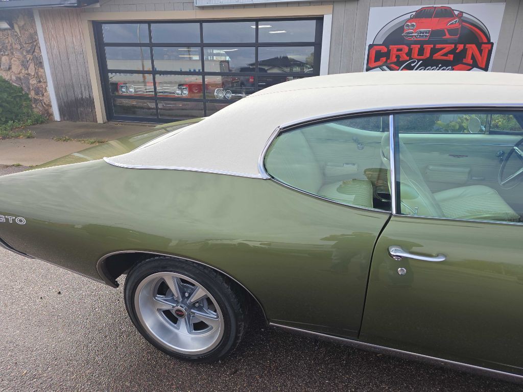 1968 Pontiac GTO Image 12