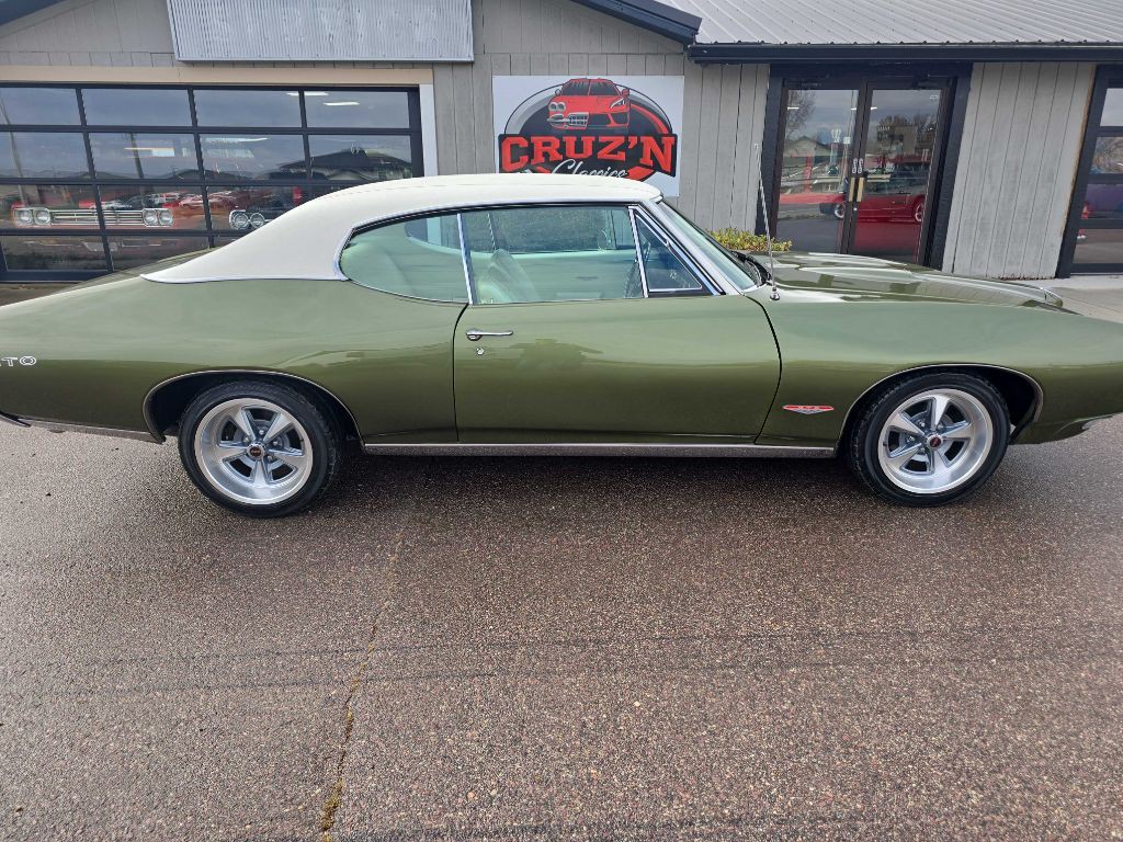 1968 Pontiac GTO Image 13