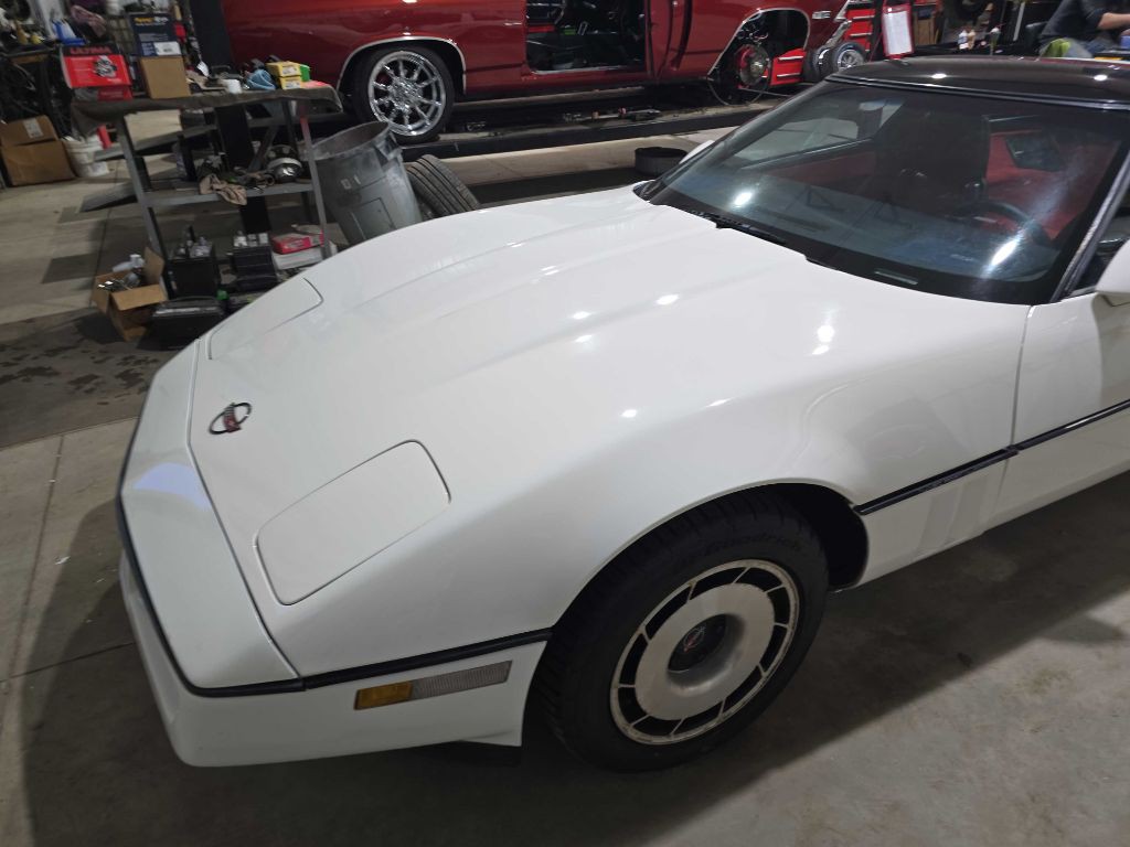 1985 Chevrolet Corvette Image 4