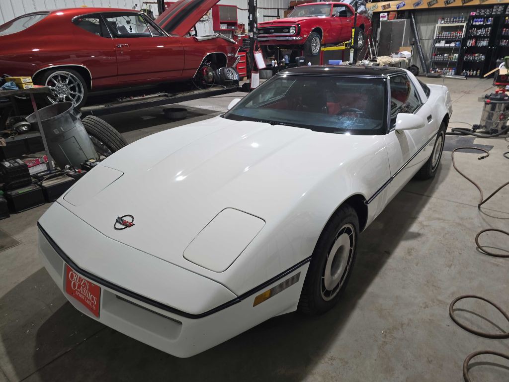 1985 Chevrolet Corvette Image 8