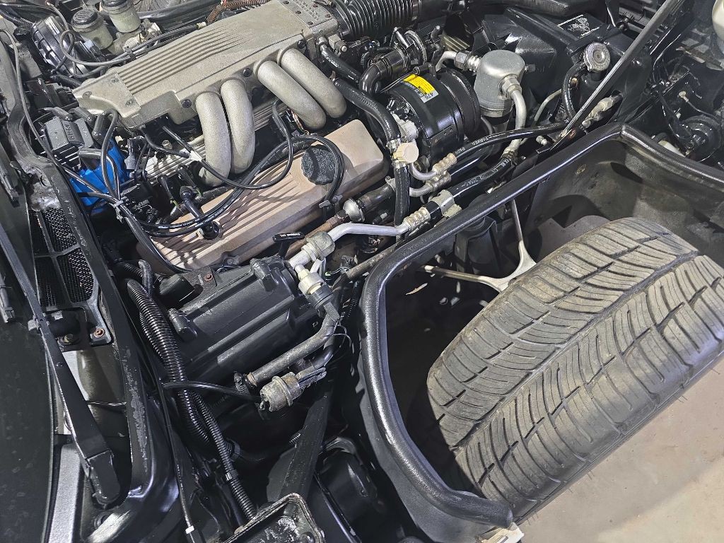 1985 Chevrolet Corvette Image 10