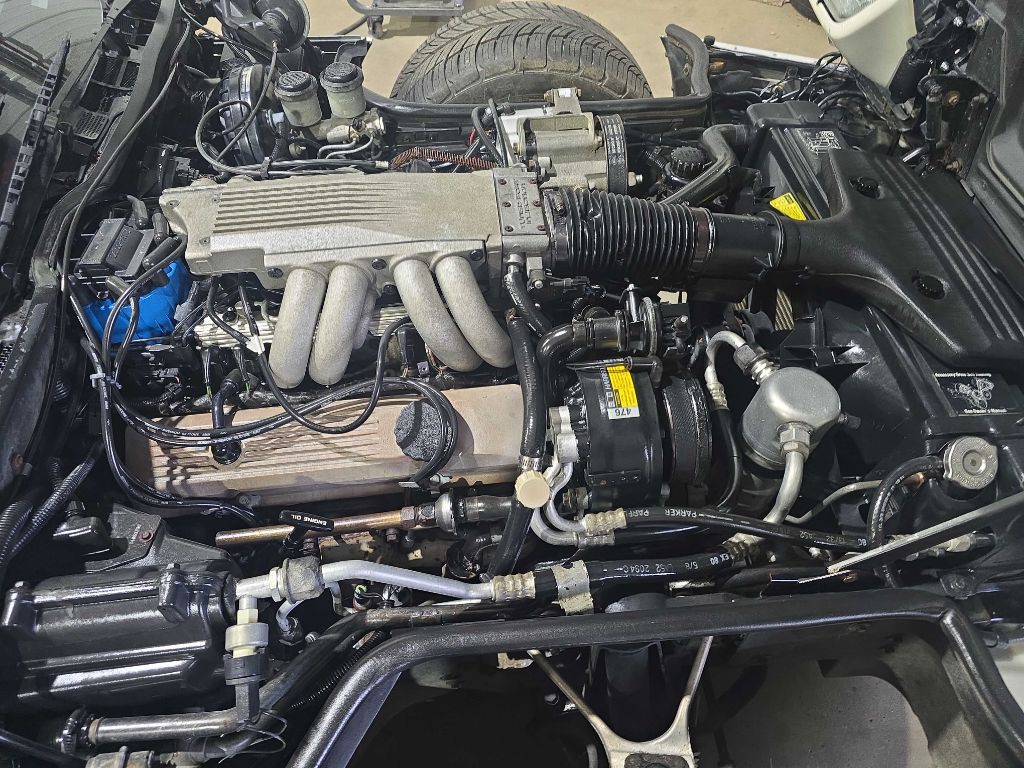 1985 Chevrolet Corvette Image 12
