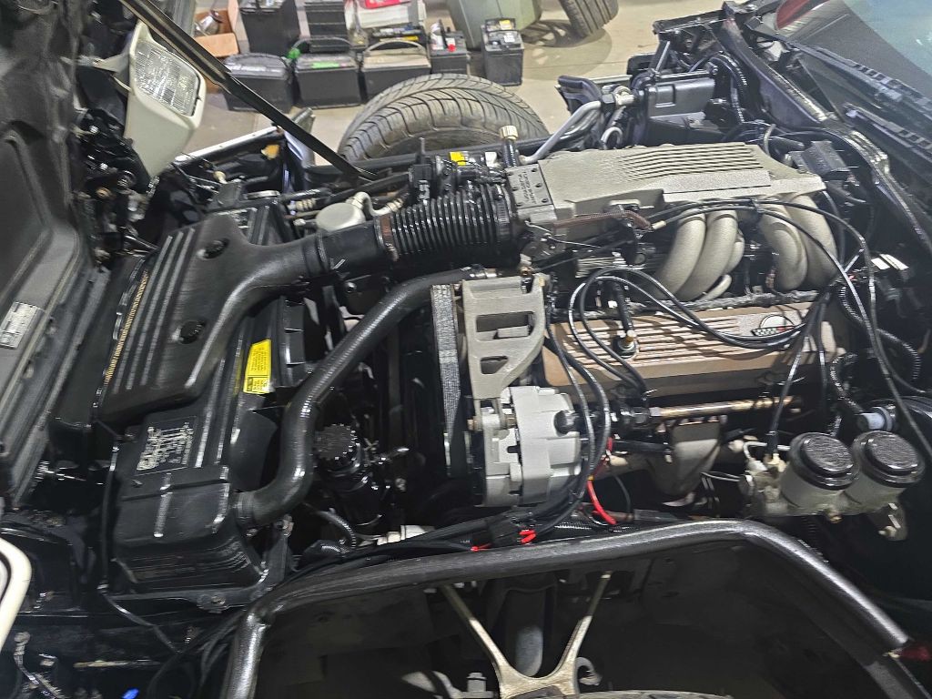 1985 Chevrolet Corvette Image 13