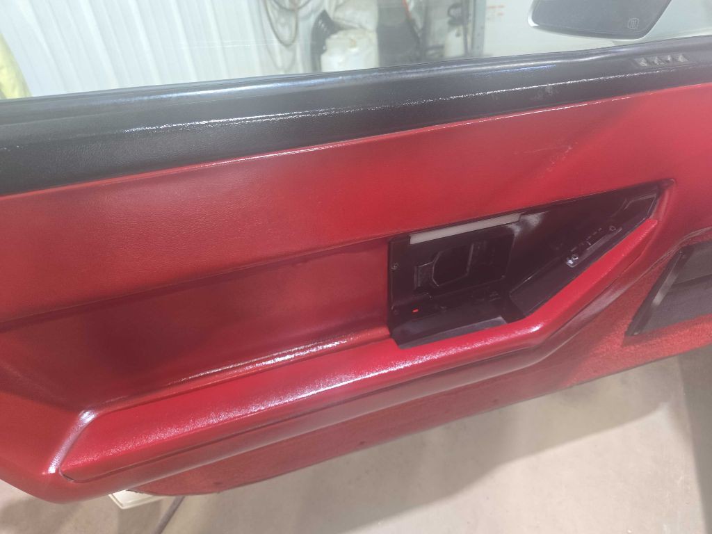 1985 Chevrolet Corvette Image 14