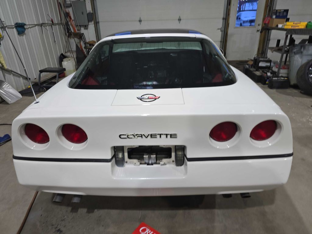 1985 Chevrolet Corvette Image 29