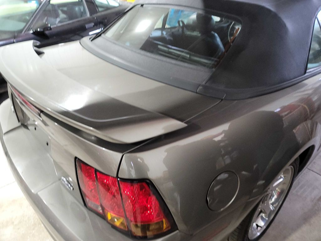 2001 Ford Mustang Image 8