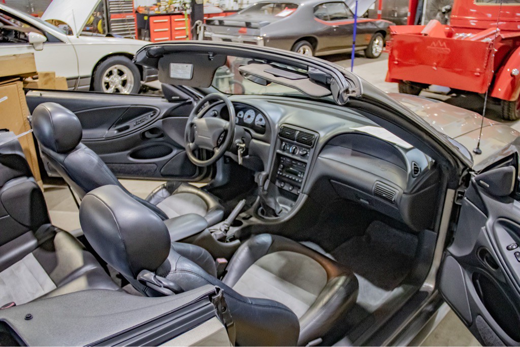 2001 Ford Mustang Image 42
