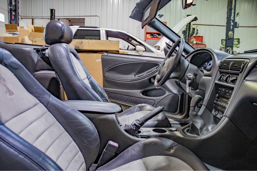 2001 Ford Mustang Image 45