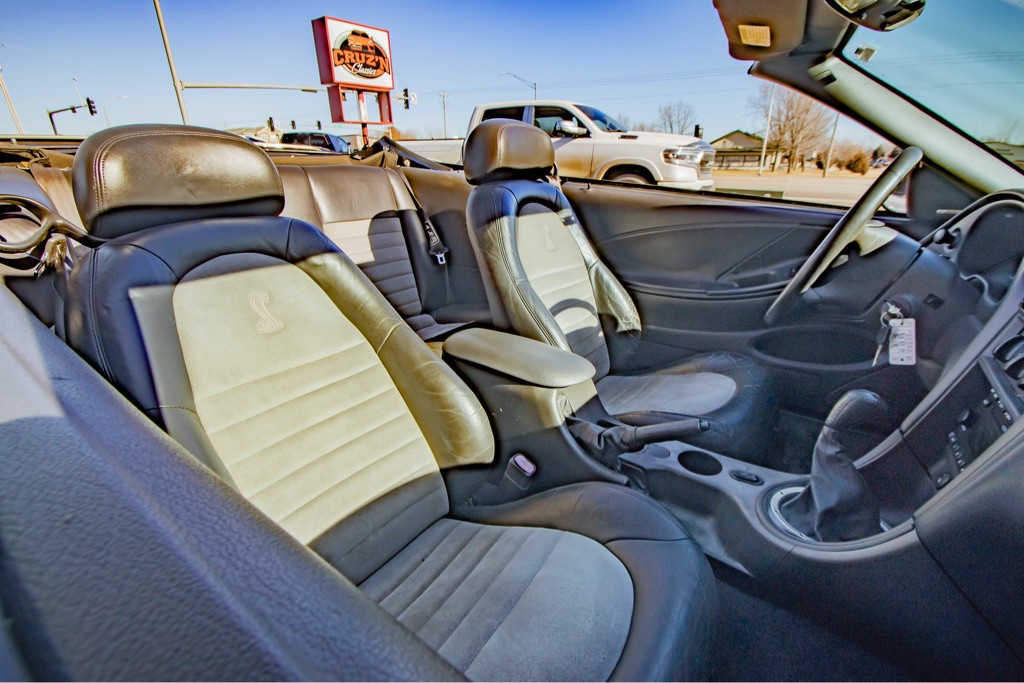 2001 Ford Mustang Image 76