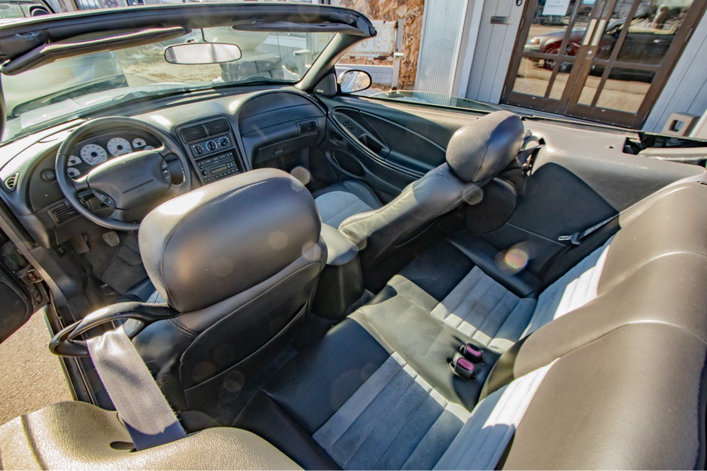 2001 Ford Mustang Image 81