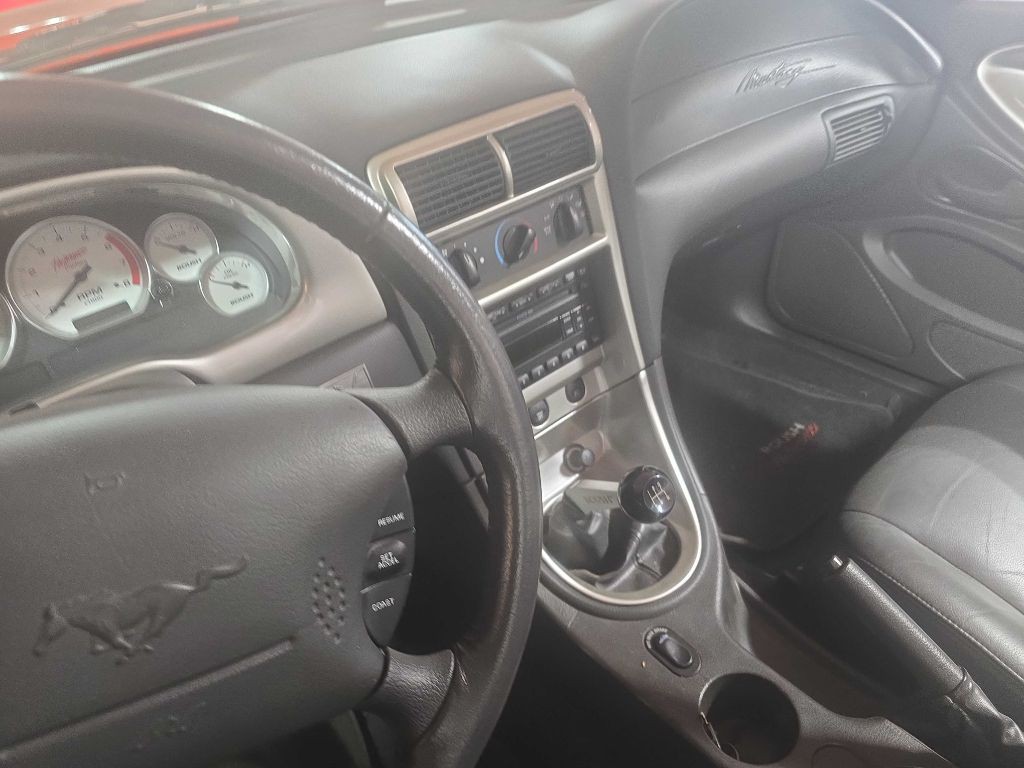2004 Ford Mustang Image 27