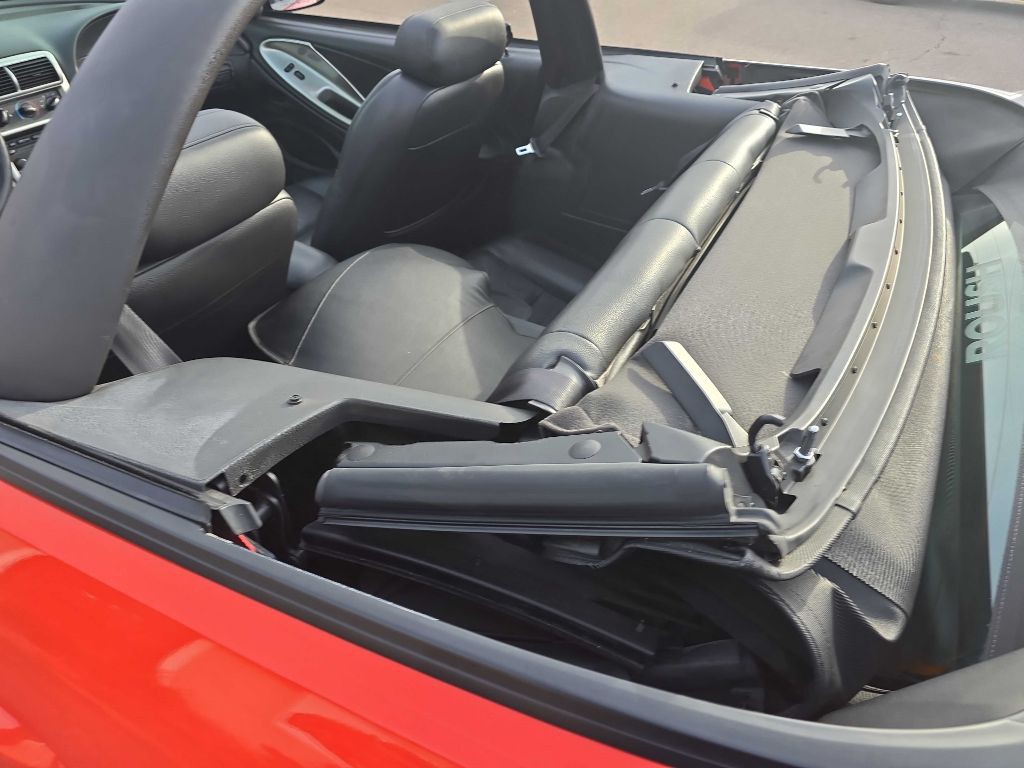 2004 Ford Mustang Image 28