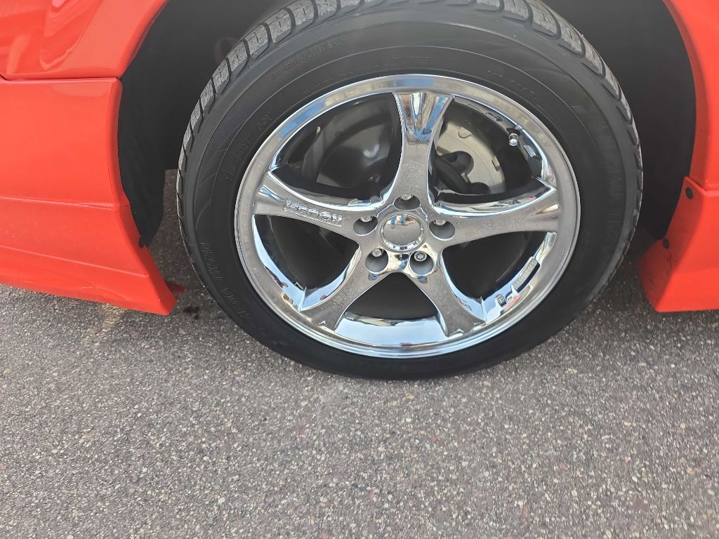 2004 Ford Mustang Image 33