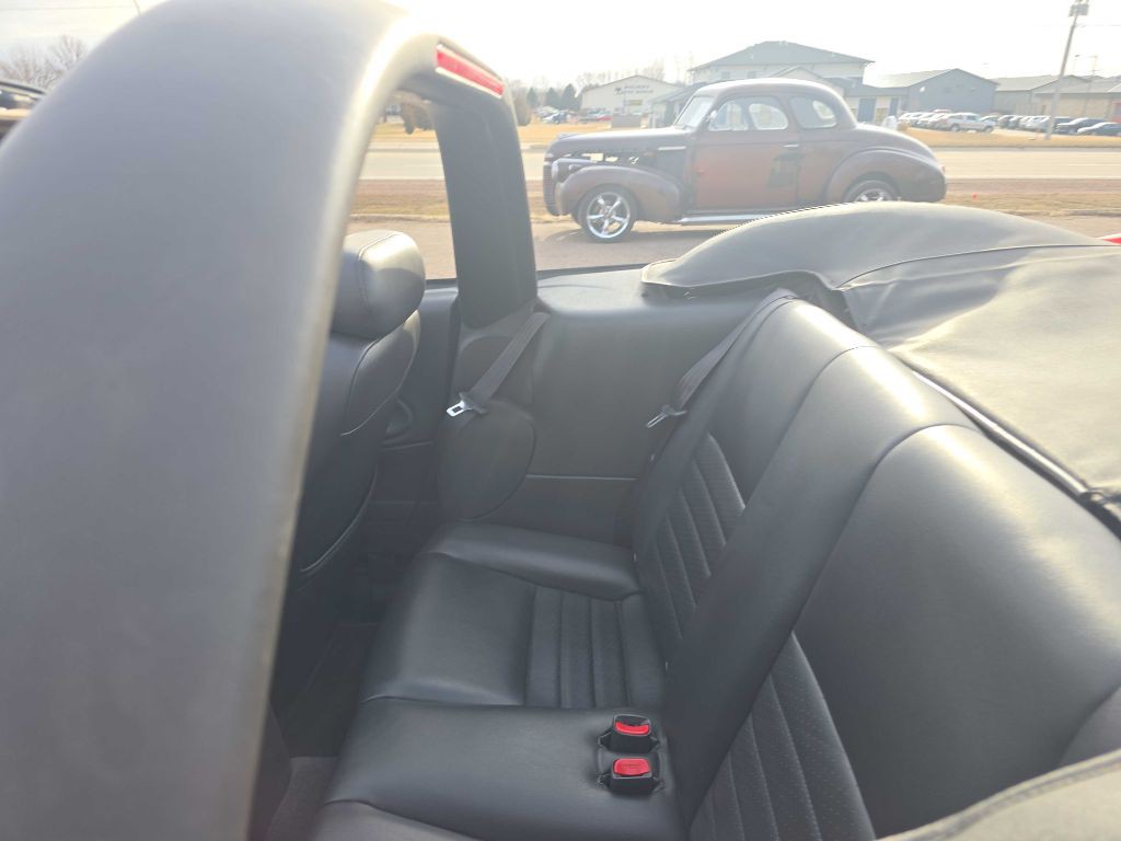 2004 Ford Mustang Image 44