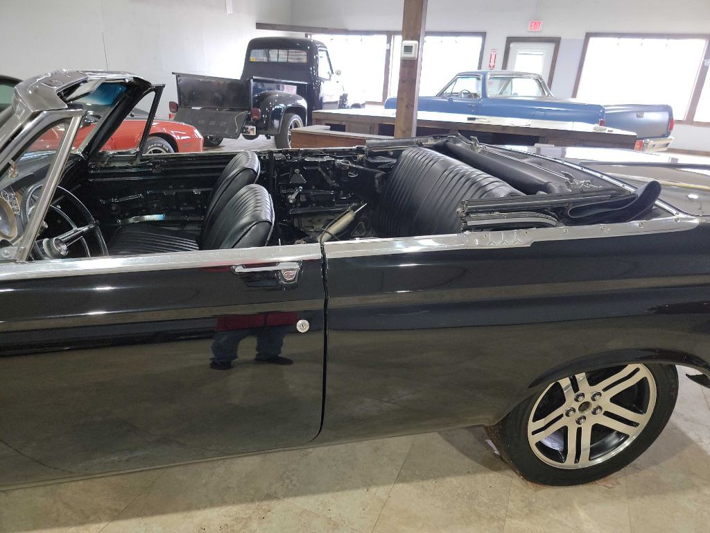 1963 Plymouth Sport Fury Image 6