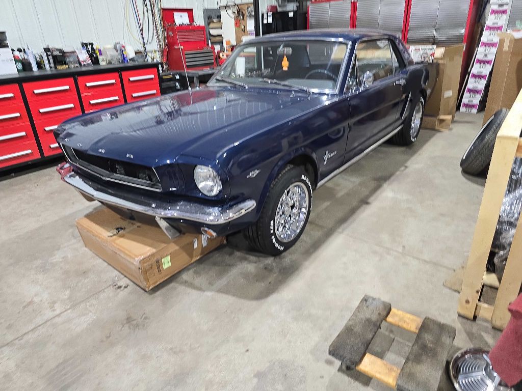 1965 Ford Mustang Image 3