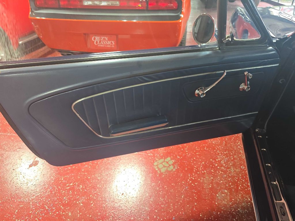 1965 Ford Mustang Image 19