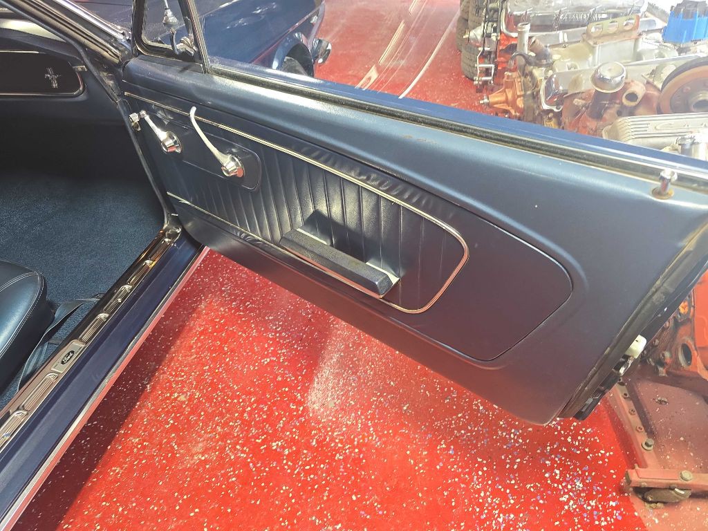 1965 Ford Mustang Image 24