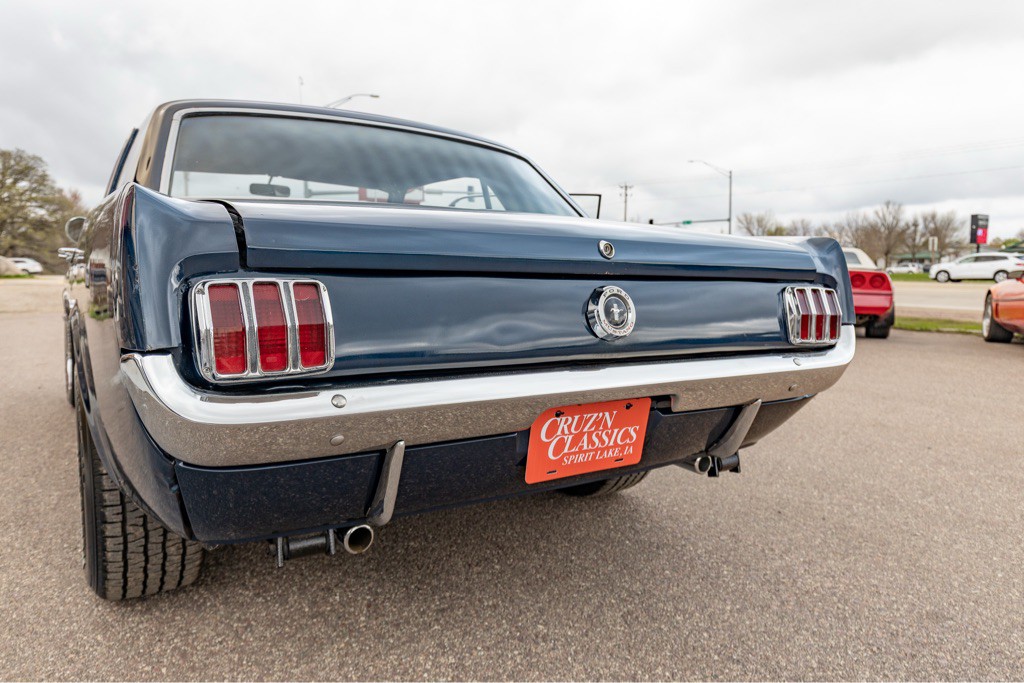 1965 Ford Mustang Image 36