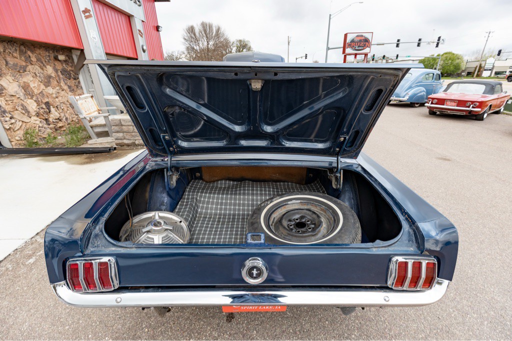 1965 Ford Mustang Image 54
