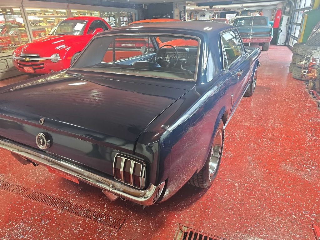 1965 Ford Mustang Image 5