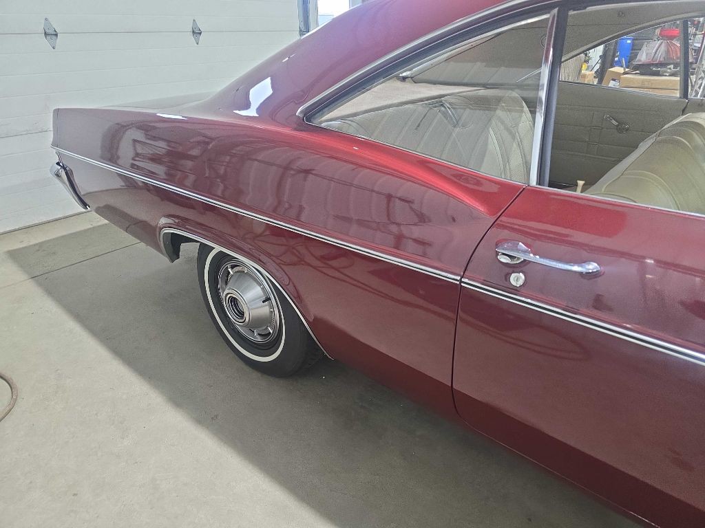 1966 Chevrolet Impala Image 2