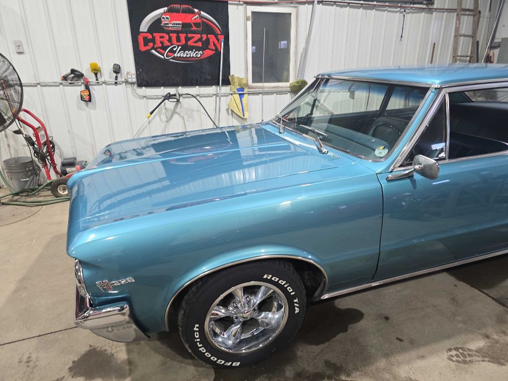 1964 Pontiac Lemans Image 12