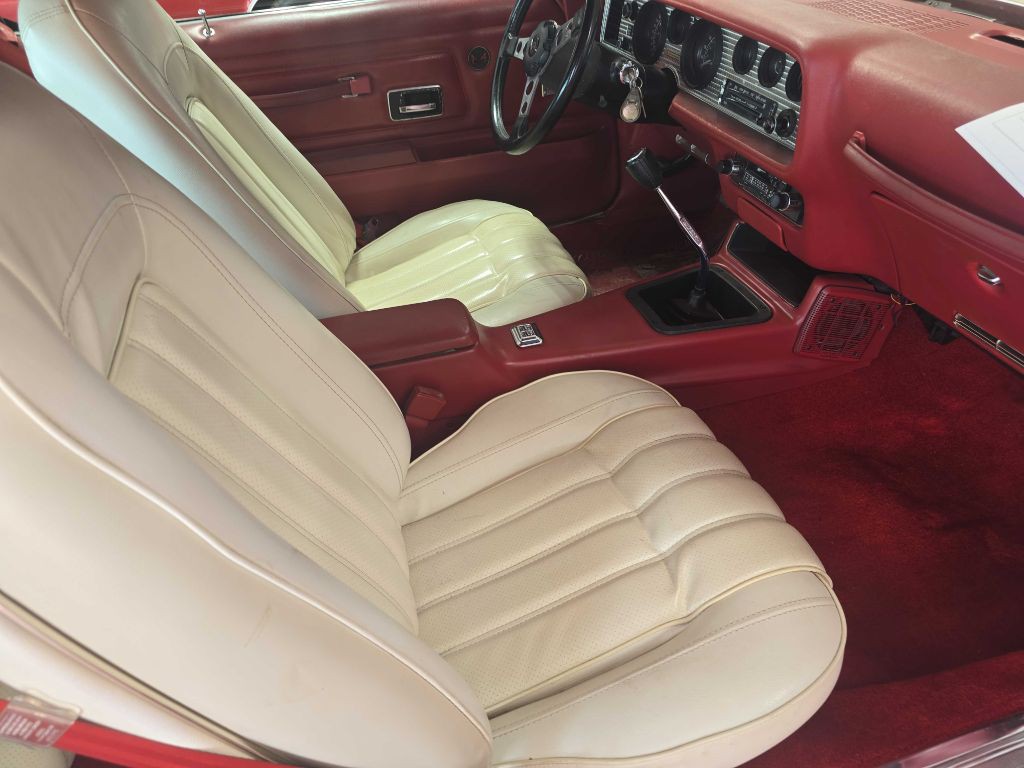 1976 Pontiac Firebird Image 32