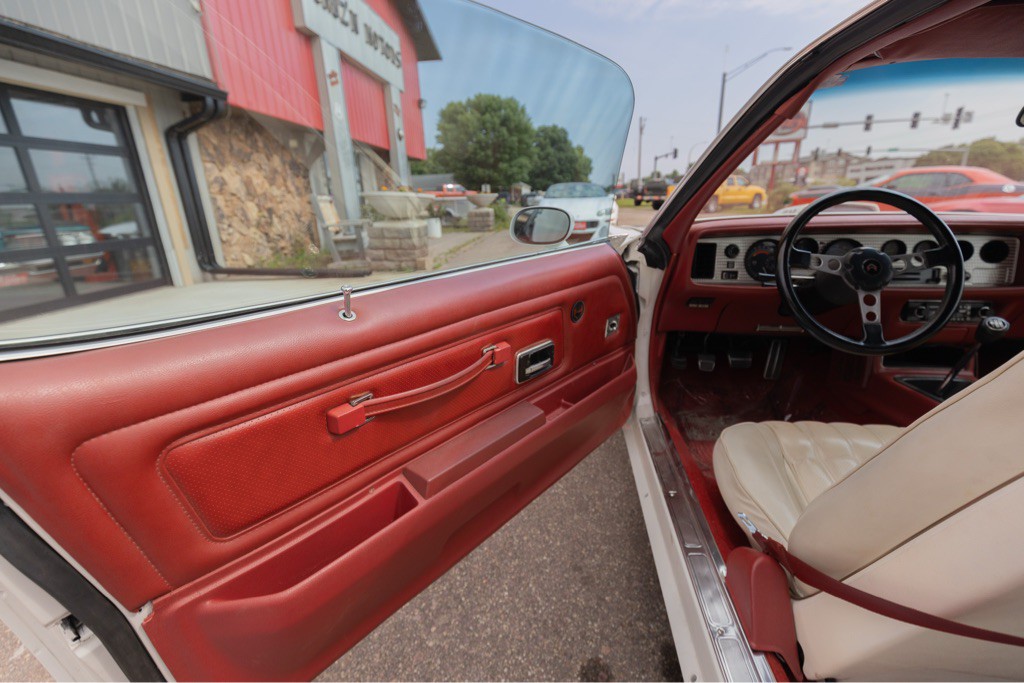 1976 Pontiac Firebird Image 88