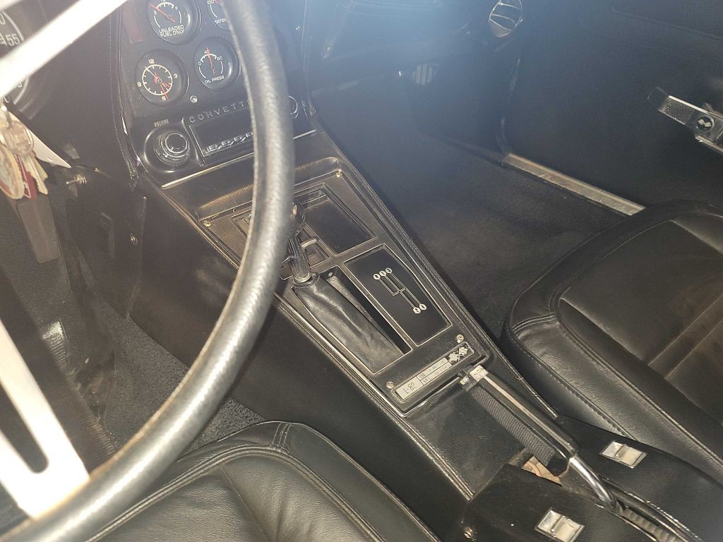 1975 Chevrolet Corvette Image 6