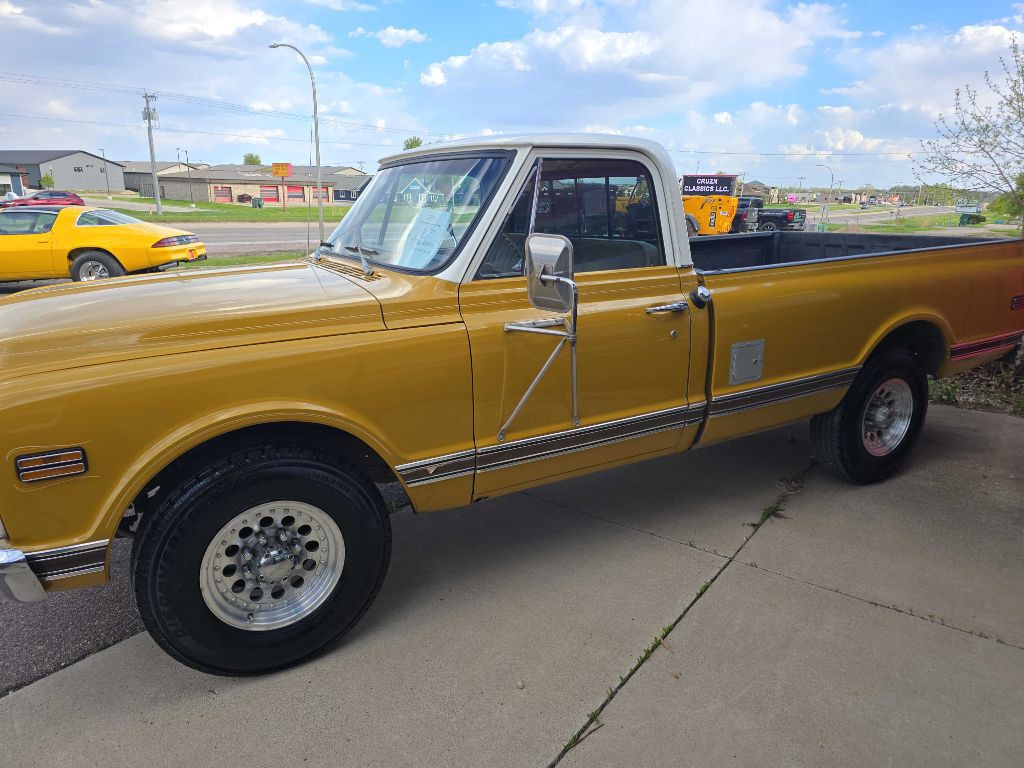 1971 Chevrolet C/K 20 Image 2