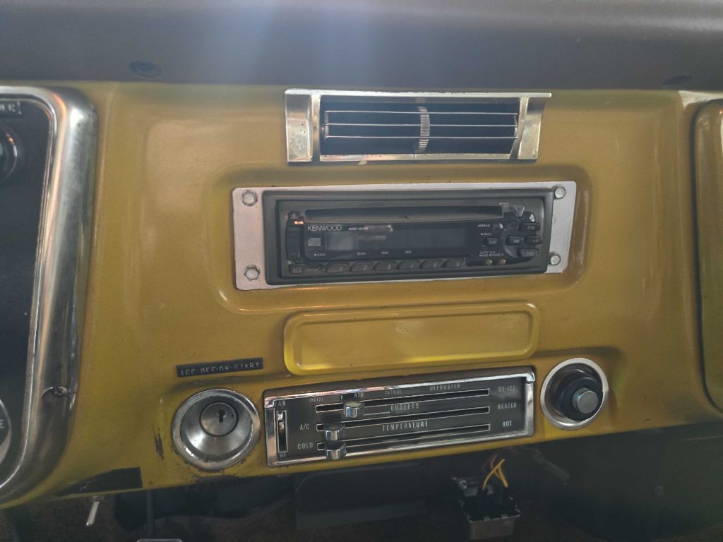 1971 Chevrolet C/K 20 Image 28
