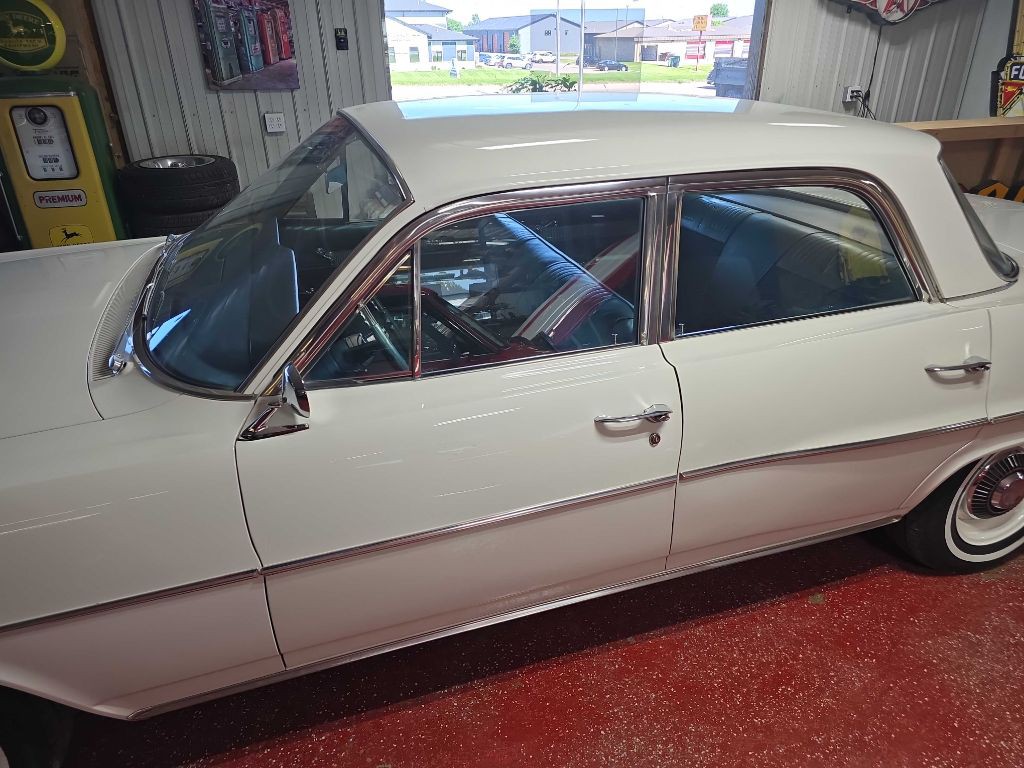 1964 Pontiac Catalina Image 3