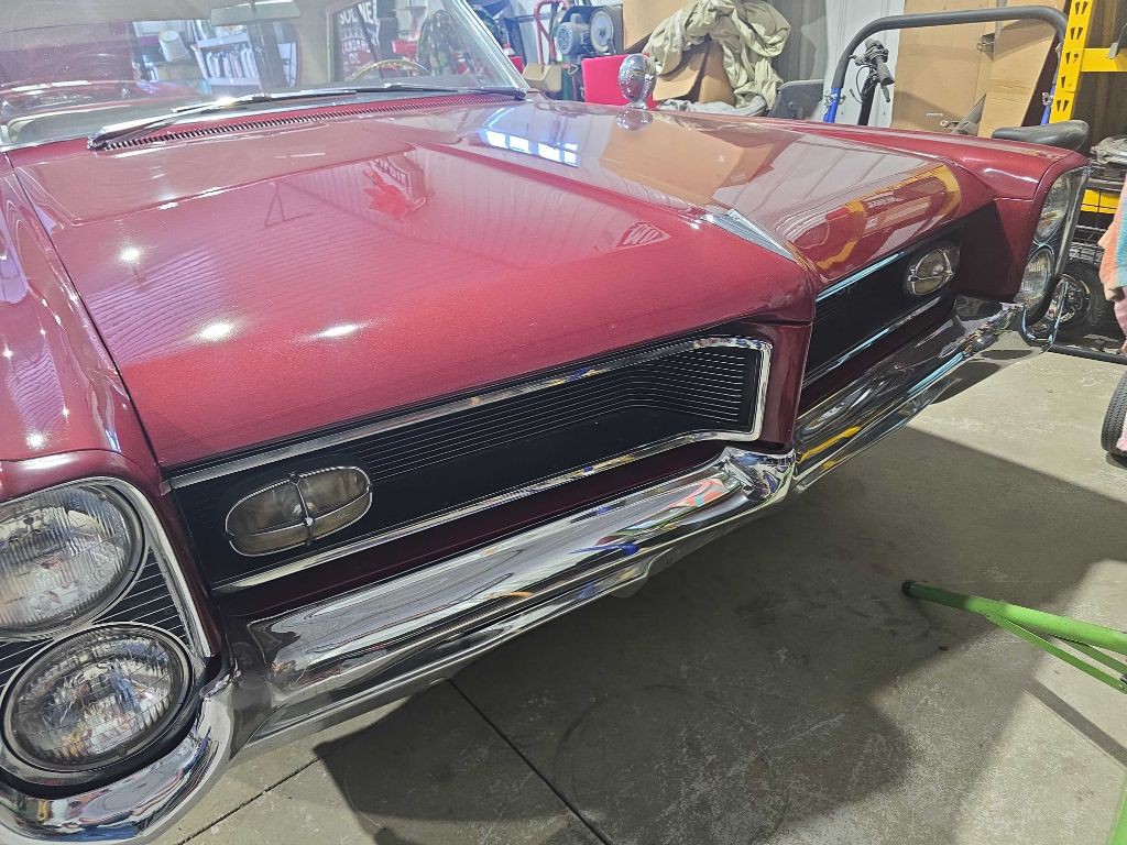 1964 Pontiac Grand Prix Image 9