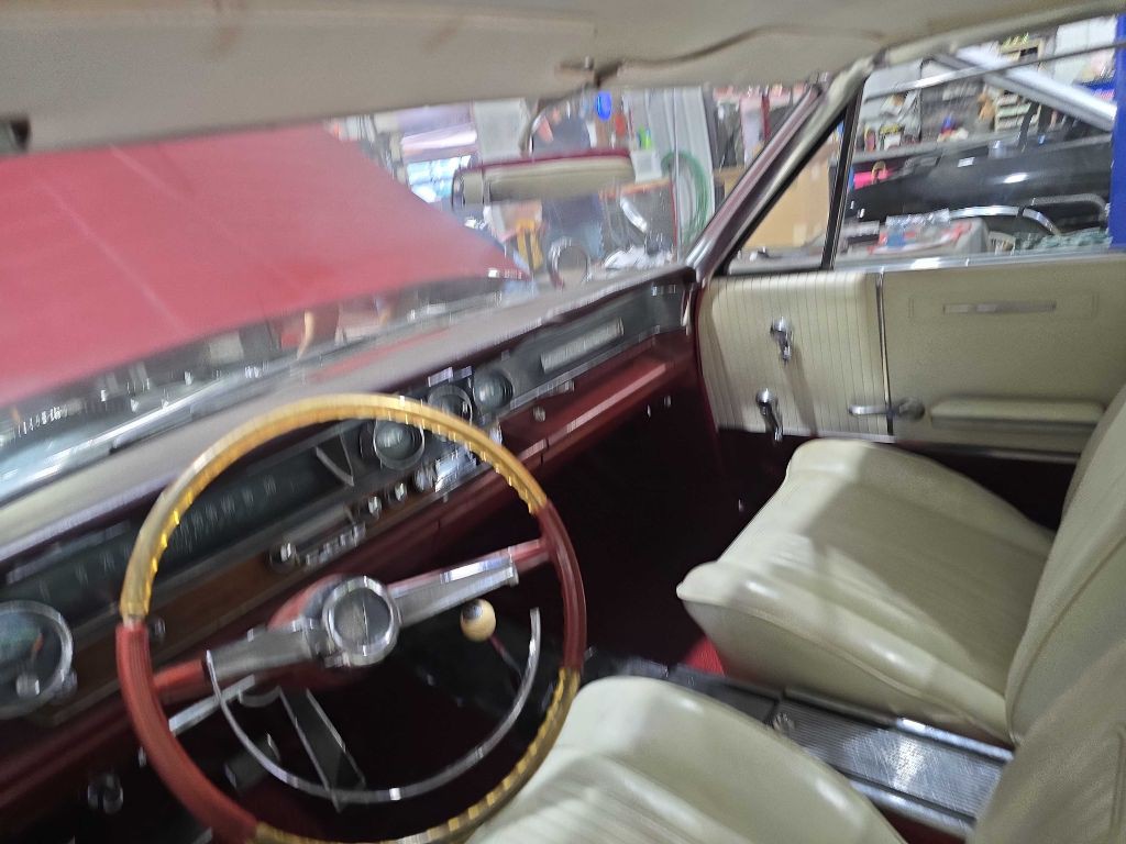 1964 Pontiac Grand Prix Image 20