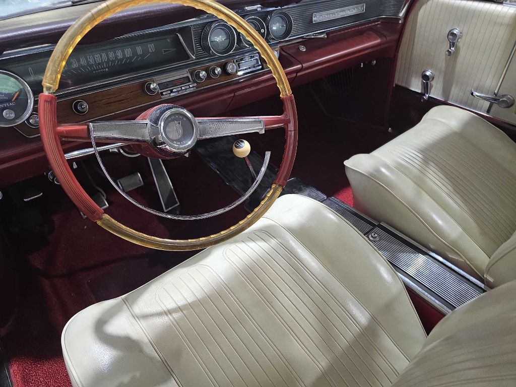 1964 Pontiac Grand Prix Image 21
