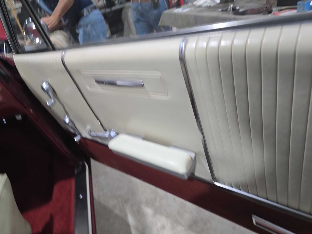 1964 Pontiac Grand Prix Image 26