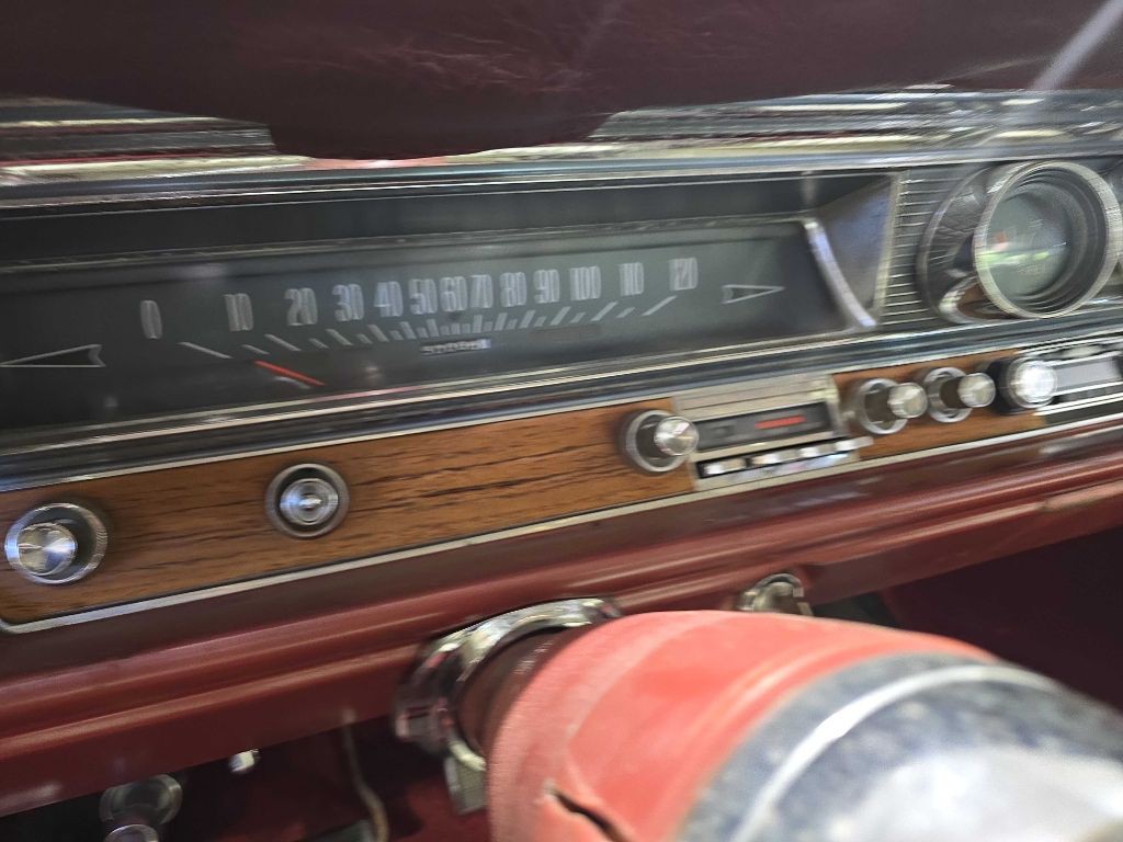 1964 Pontiac Grand Prix Image 28