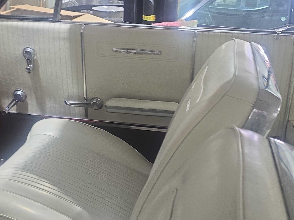 1964 Pontiac Grand Prix Image 39
