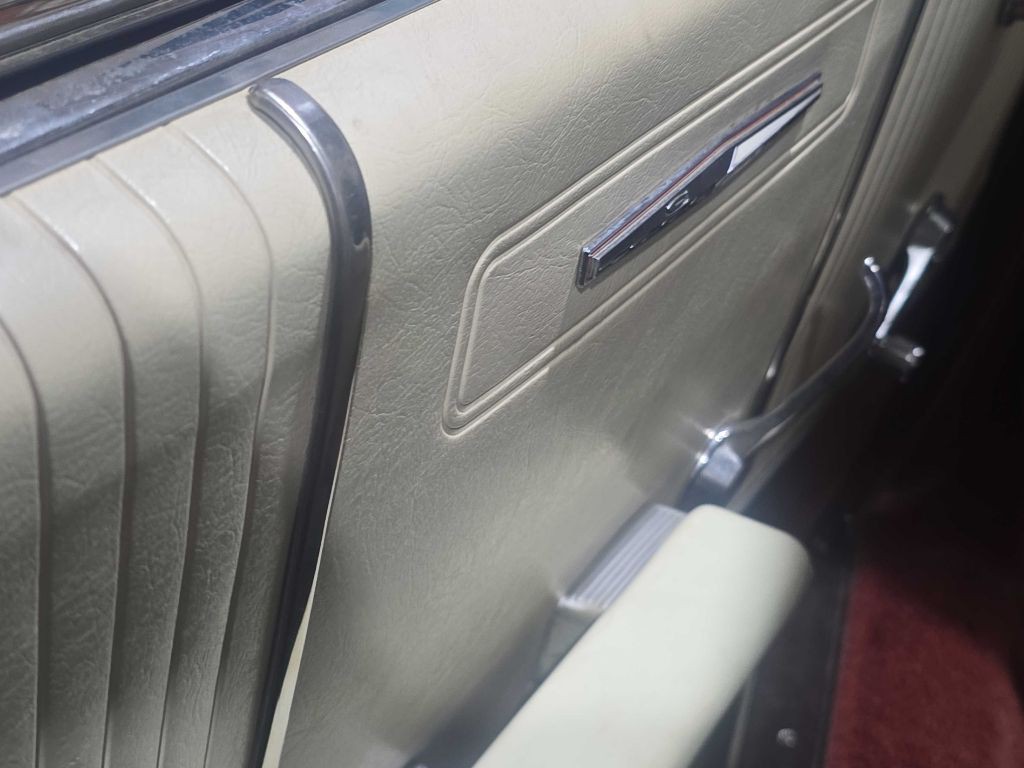 1964 Pontiac Grand Prix Image 43