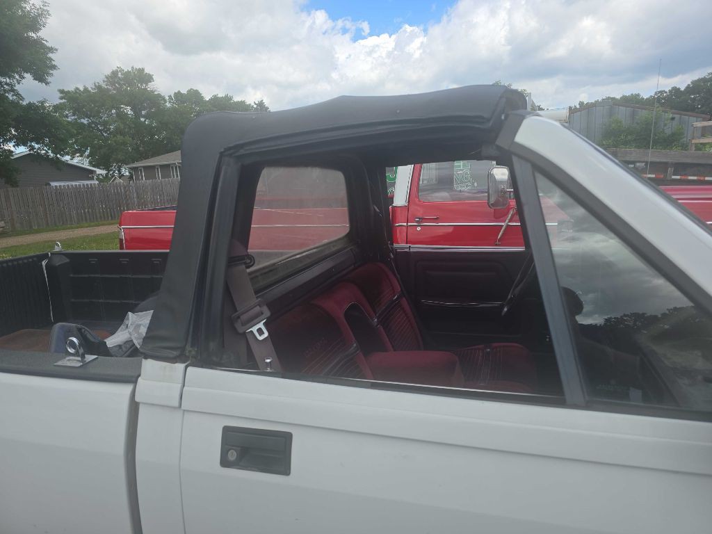 1989 Dodge Dakota Image 8