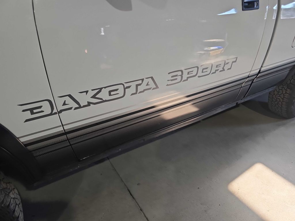 1989 Dodge Dakota Image 13