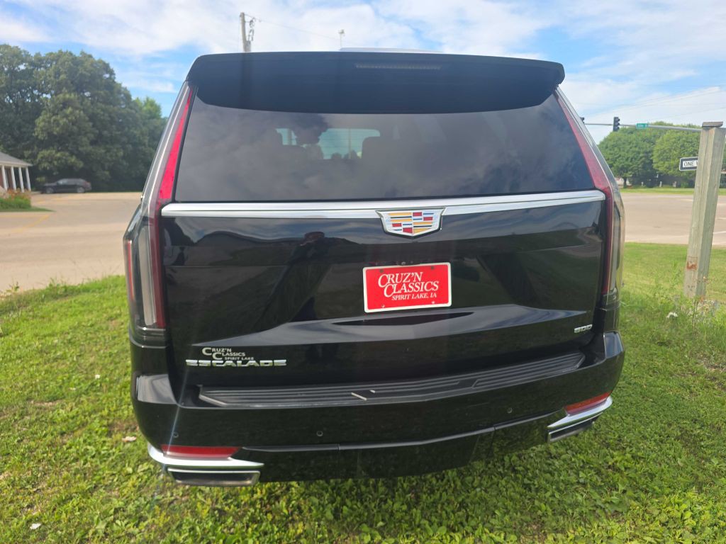 2021 Cadillac Escalade Image 9