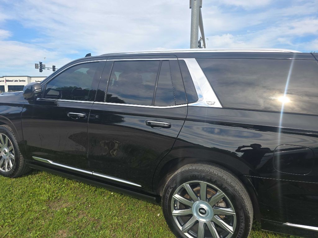 2021 Cadillac Escalade Image 11