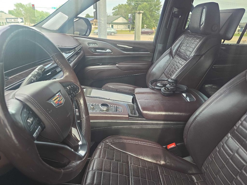 2021 Cadillac Escalade Image 14