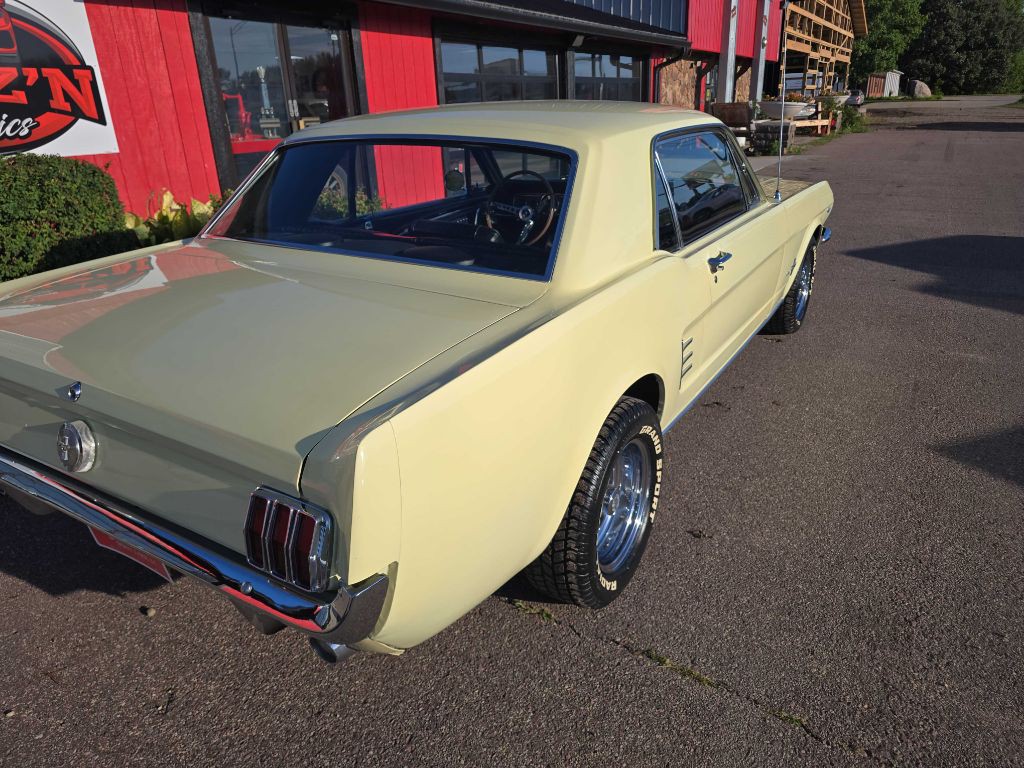 1966 Ford Mustang Image 35