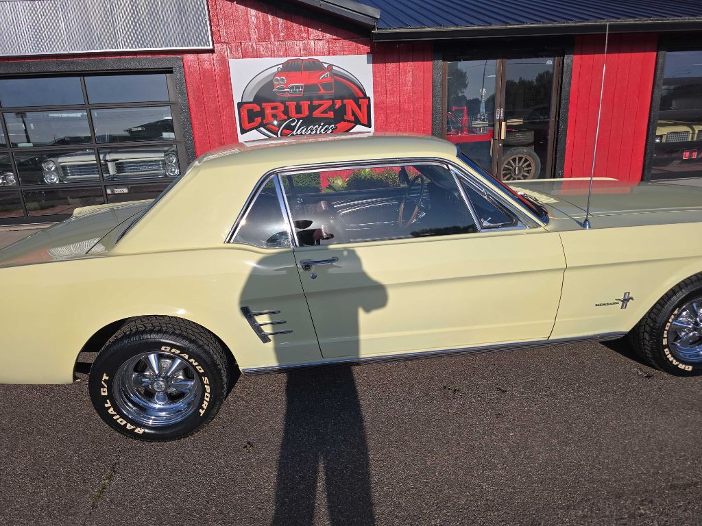 1966 Ford Mustang Image 37