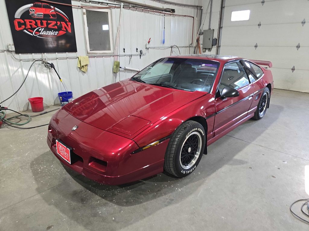 1988 Pontiac Fiero Image 15